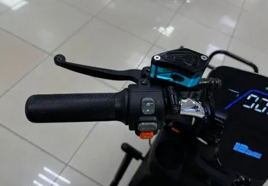 Электроскутер IKINGI XC-2 (60V/40Ah) черный