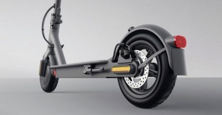 Электросамокат Xiaomi Mi Electric Scooter Essential Черный