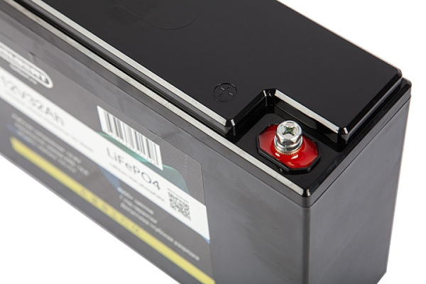 Литиевый тяговый аккумулятор Gelbert LiFePO4 (12V/32Ah/32A/384Wh)