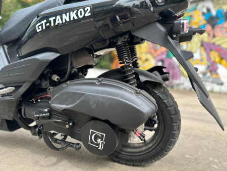 Скутер бензиновый GT TANK 02 черный