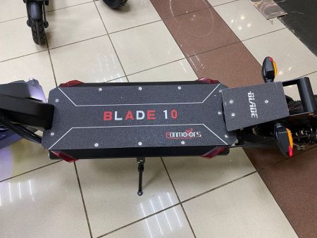 Электросамокат Currus BLADE 10