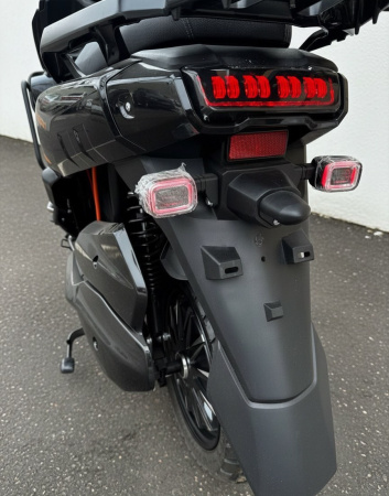 Электроскутер GT TANK 01 PRO 3000W 72V 60AH